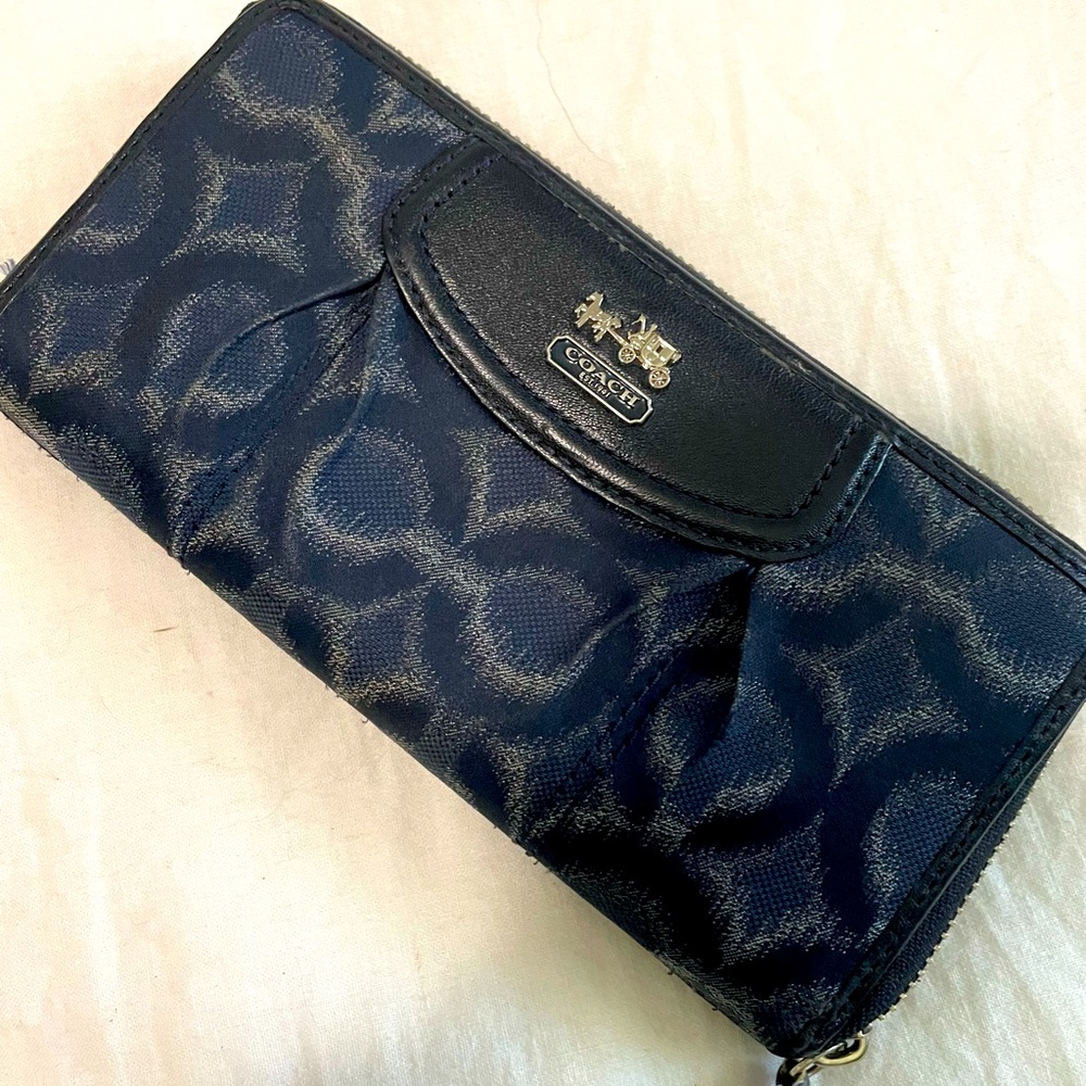 Coach zipper wallet